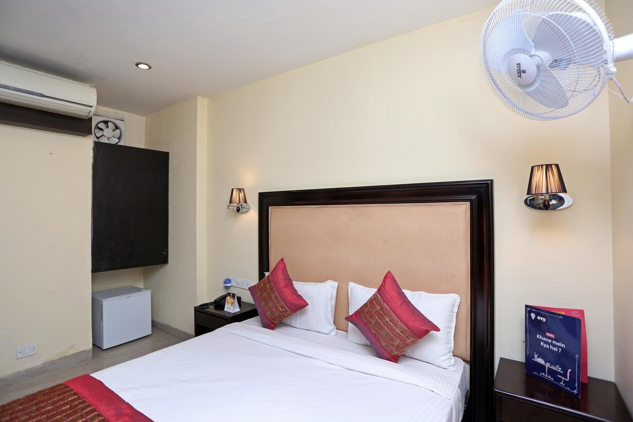 Oyo 714 Hotel De Plaza Нью-Дели Экстерьер фото